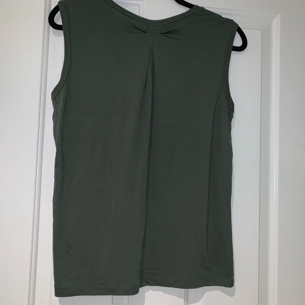 Women’s J. Crew xs green tank top